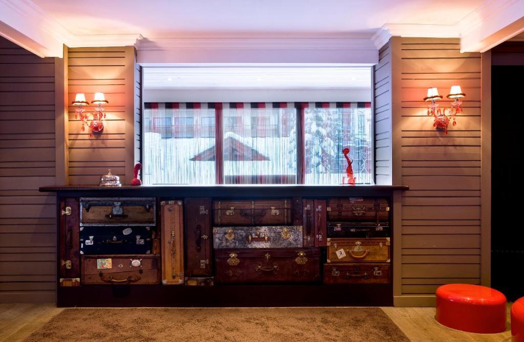 Hotel Ormelune Валь-д'Изер Экстерьер фото